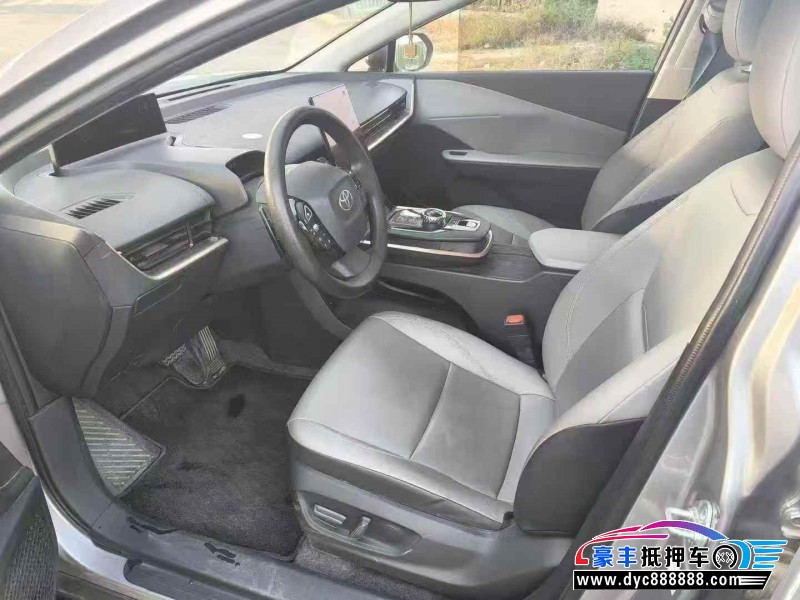 24年丰田BZ3轿车抵押车出售