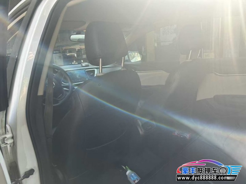 21年别克英朗轿车抵押车出售