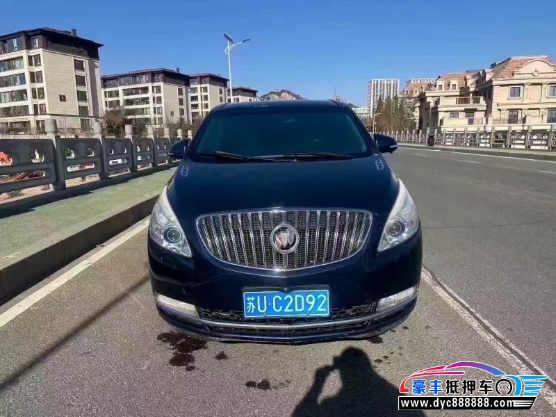 16年别克GL8轿车抵押车出售