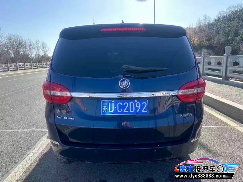 16年别克GL8轿车抵押车出售