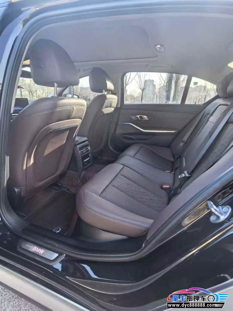 24年宝马i3轿车抵押车出售