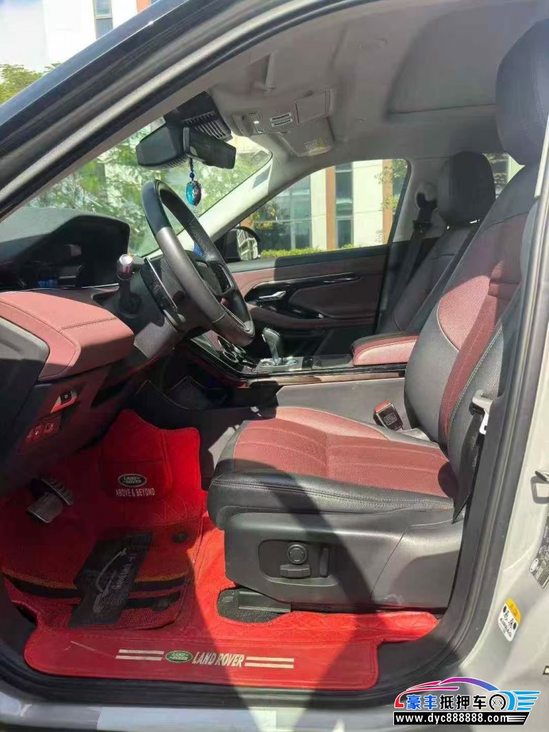 22年路虎揽胜极光轿车抵押车出售