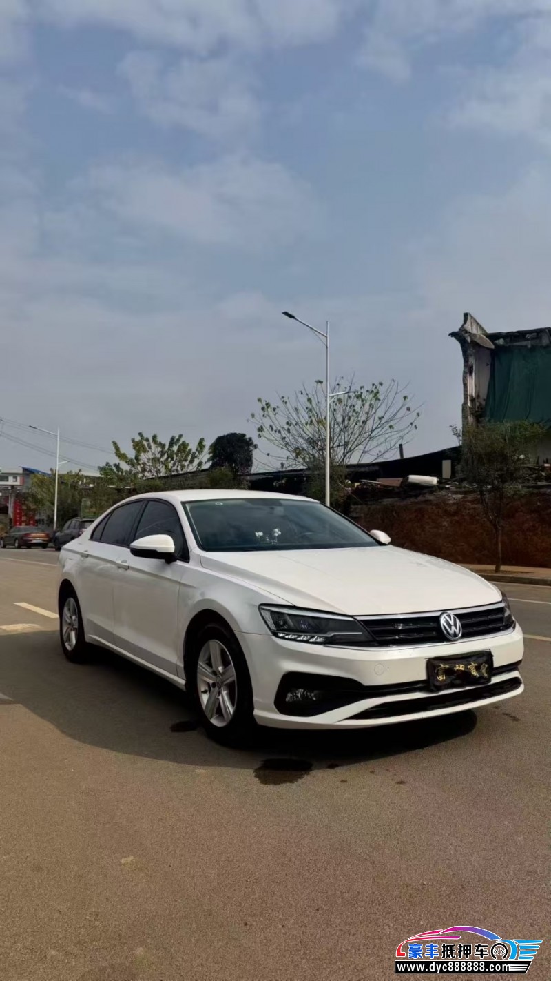 22年大众凌渡轿车抵押车出售