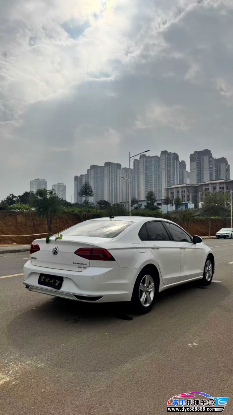 22年大众凌渡轿车抵押车出售