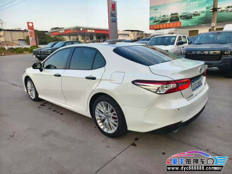 19年丰田凯美瑞轿车抵押车出售