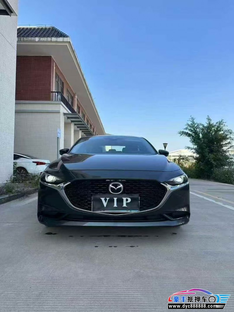 抵押车出售25年马自达昂克赛拉轿车