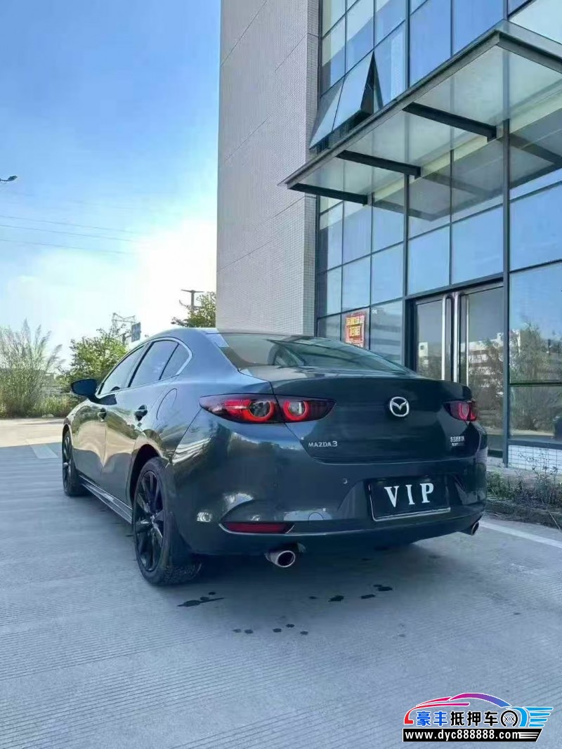 25年马自达昂克赛拉轿车抵押车出售