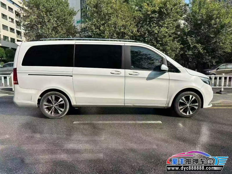 18年奔驰V轿车抵押车出售