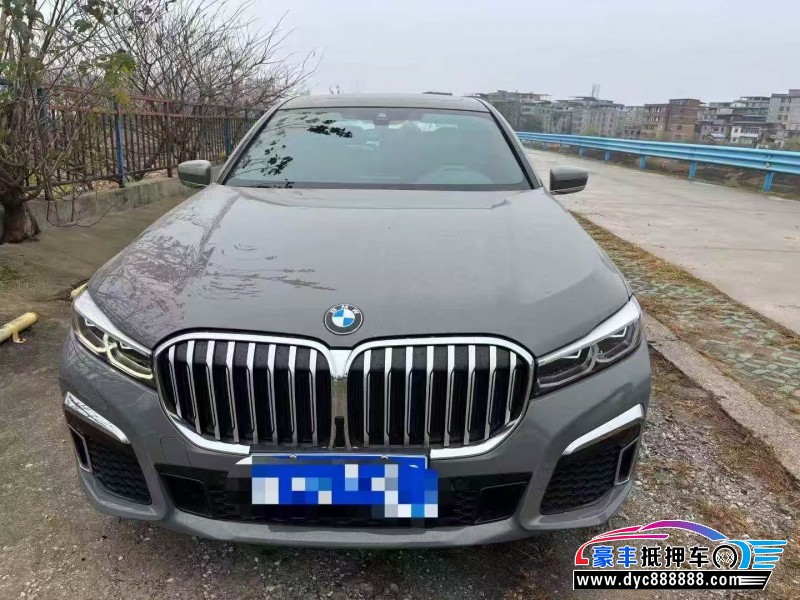 21年宝马7系轿车抵押车出售