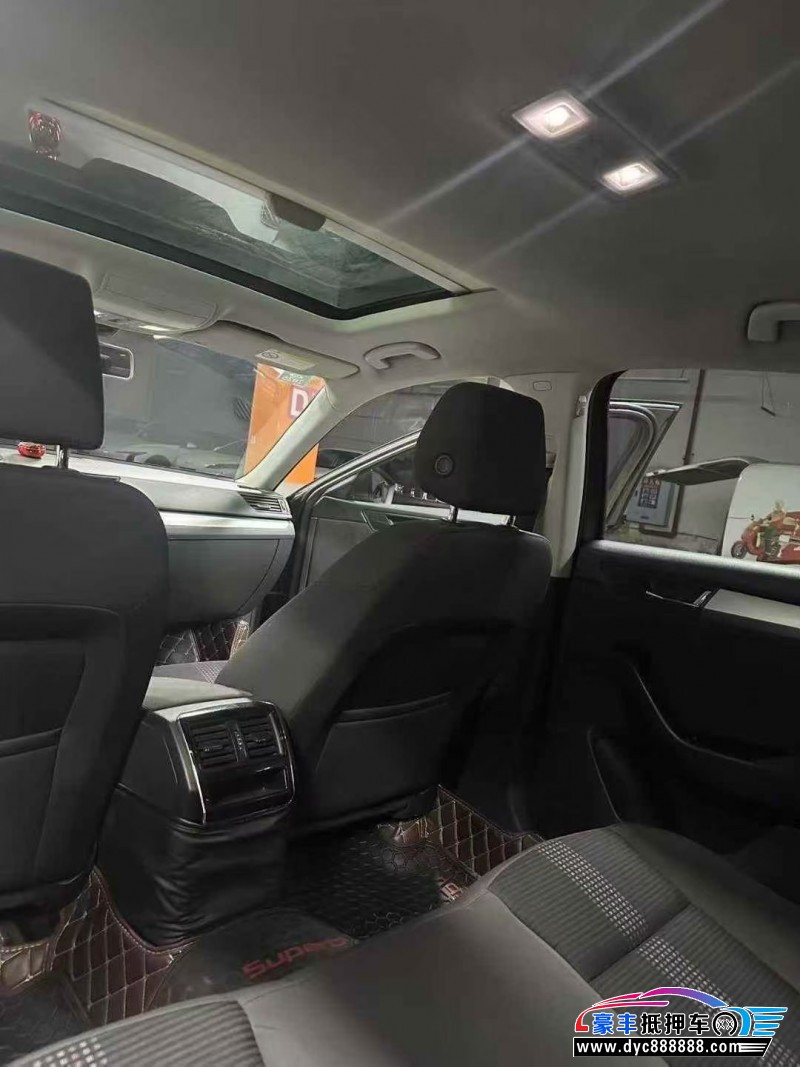 17年斯柯达速派轿车抵押车出售