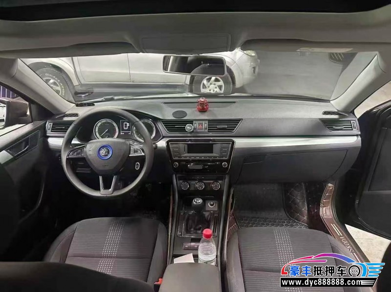 17年斯柯达速派轿车抵押车出售