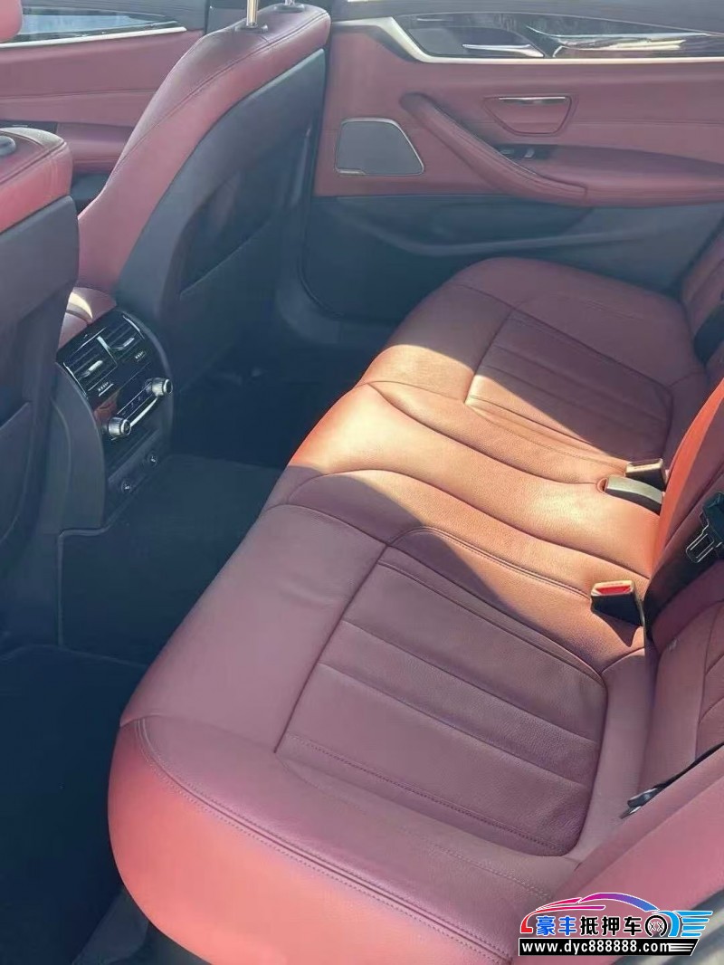 19年宝马5系轿车抵押车出售