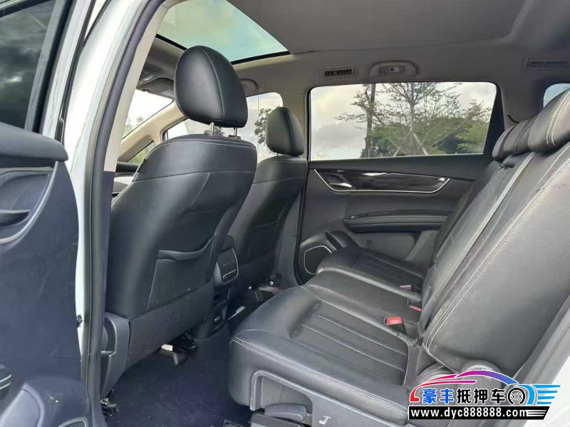 18年比亚迪宋轿车抵押车出售