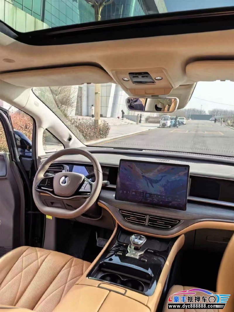 23年腾势D9轿车抵押车出售