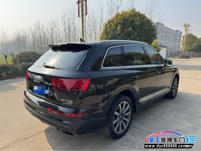 18年奥迪Q7轿车抵押车出售