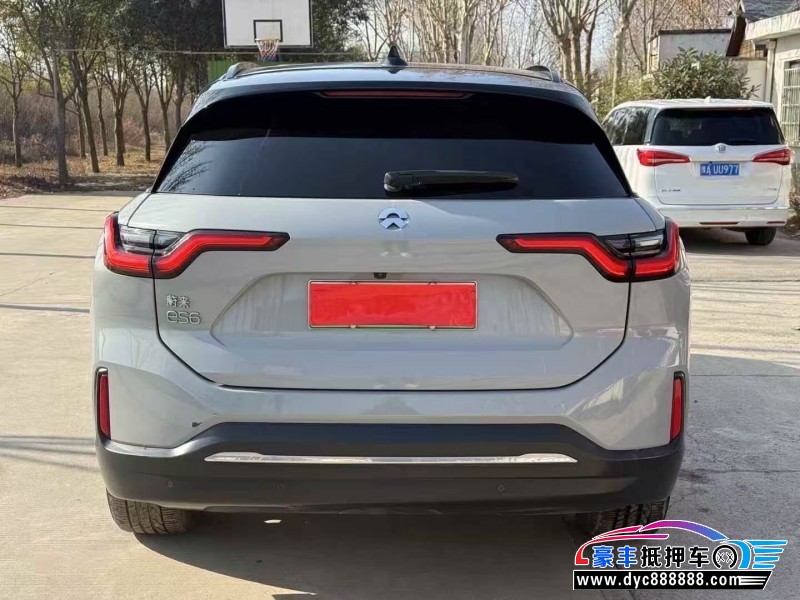 22年蔚来ES6轿车抵押车出售