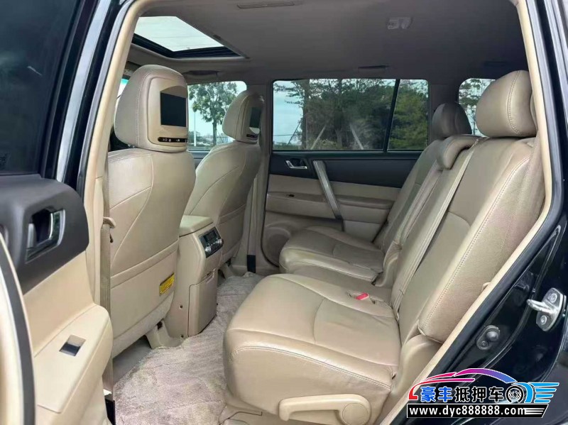 13年丰田汉兰达轿车抵押车出售