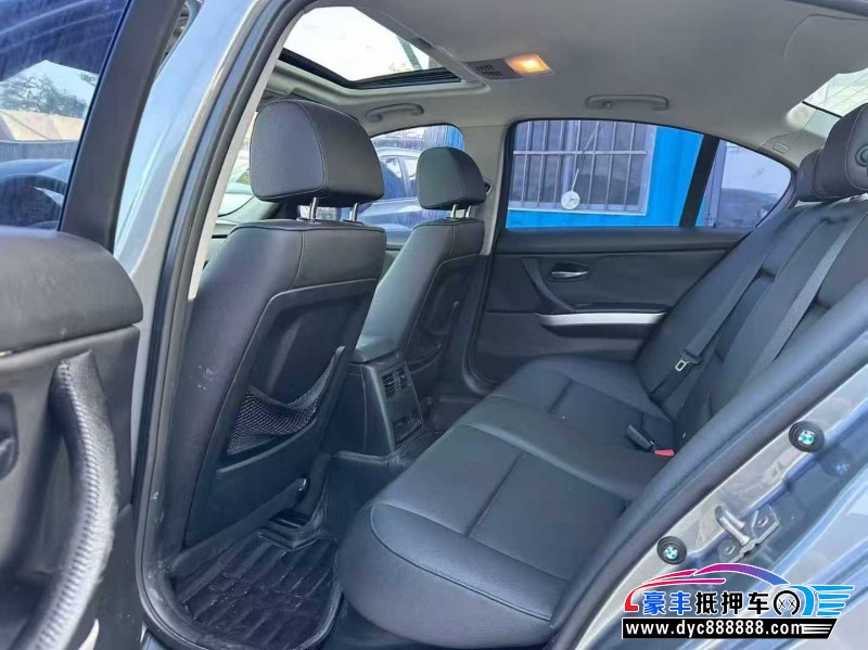 12年宝马3系轿车抵押车出售