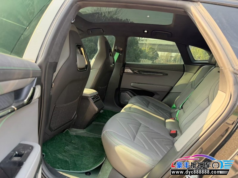 22年极氪001轿车抵押车出售