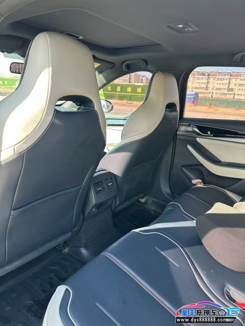 23年比亚迪秦轿车抵押车出售