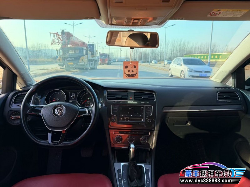 17年大众高尔夫轿车抵押车出售