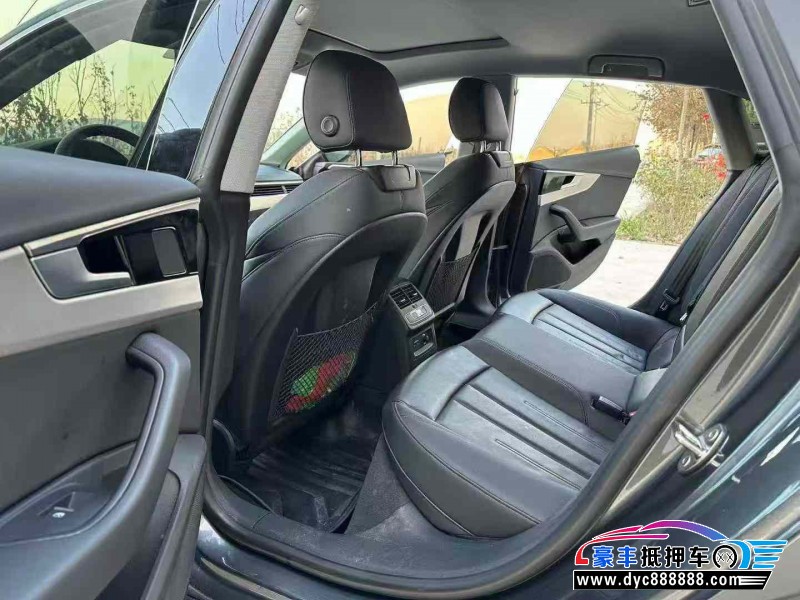 24年奥迪A5轿车抵押车出售