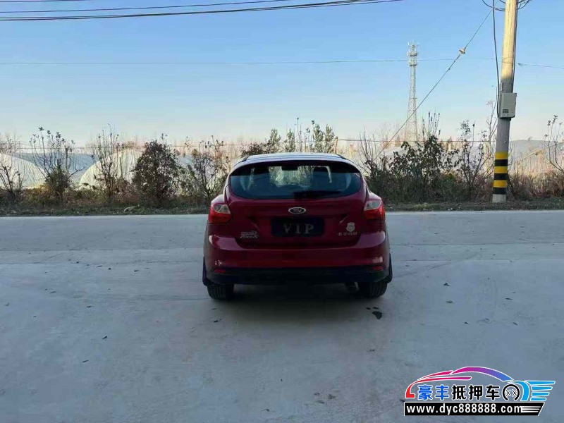 13年福特福克斯轿车抵押车出售