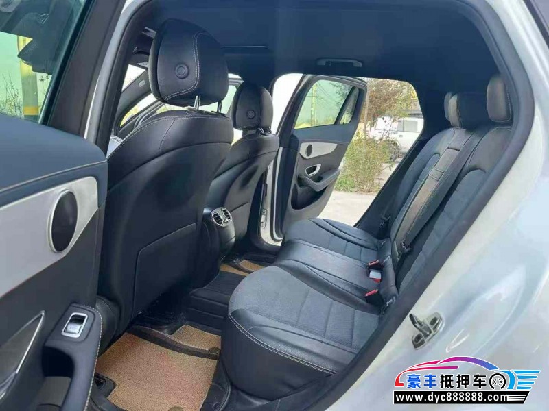 21年奔驰EQC轿车抵押车出售