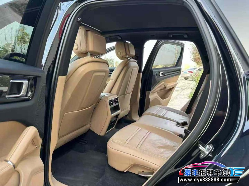 18年保时捷卡宴轿车抵押车出售