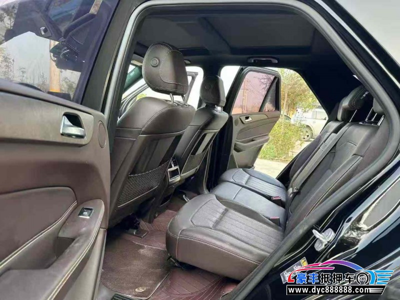 17年奔驰GLE轿车抵押车出售