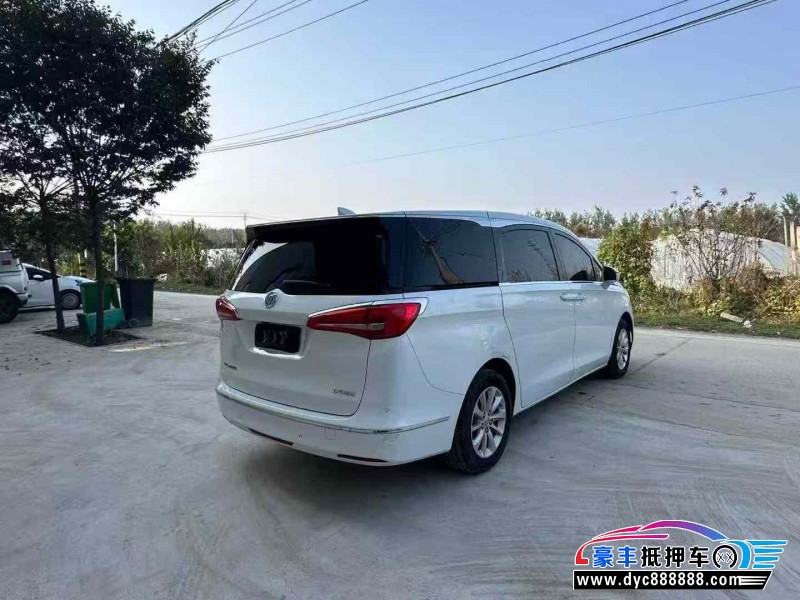 18年别克GL8轿车抵押车出售