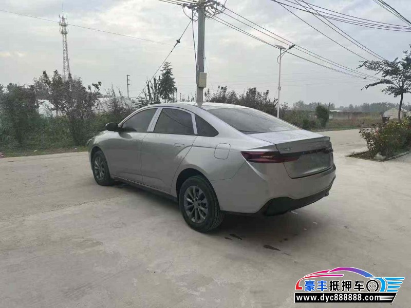 24年吉利几何轿车抵押车出售