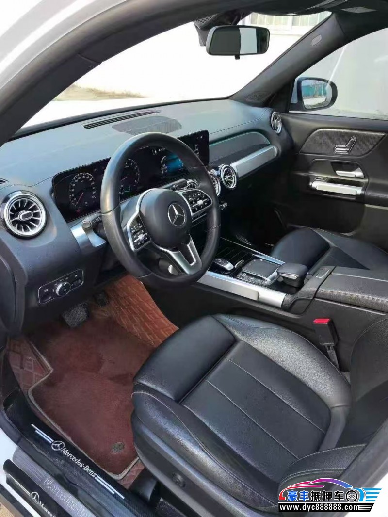 21年奔驰GLB轿车抵押车出售