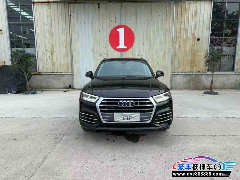 18年奥迪Q5轿车抵押车出售