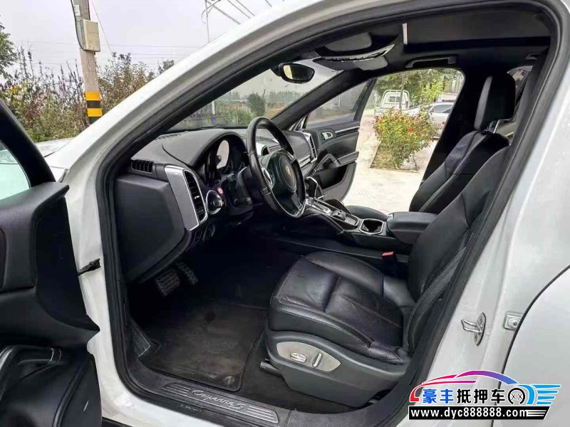 13年保时捷卡宴轿车抵押车出售