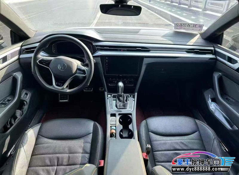 25年大众CC轿车抵押车出售