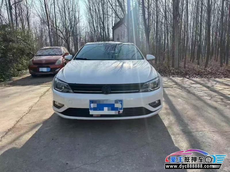 16年大众凌渡轿车抵押车出售