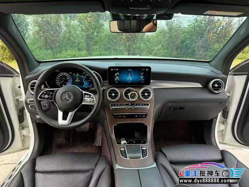 21年奔驰GLC轿车抵押车出售