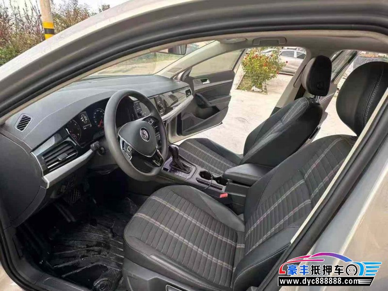 21年大众朗逸轿车抵押车出售