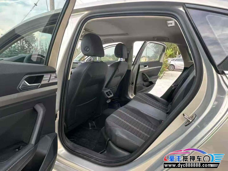 21年大众朗逸轿车抵押车出售