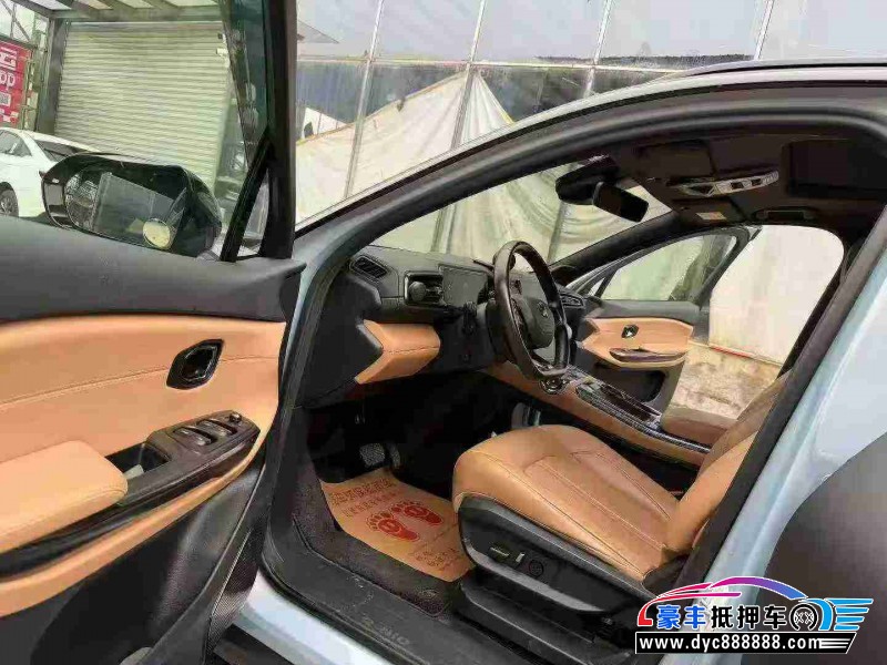 21年蔚来ES6轿车抵押车出售