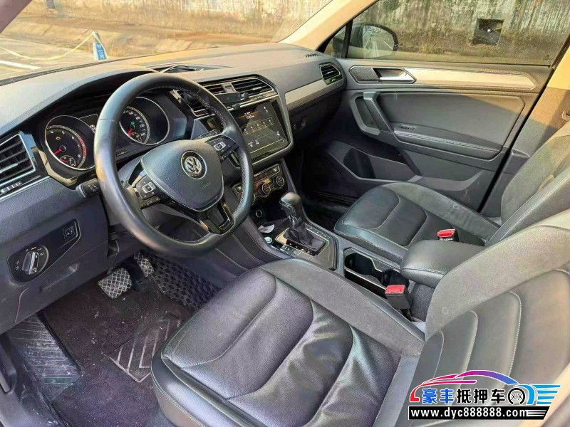 20年大众途观轿车抵押车出售