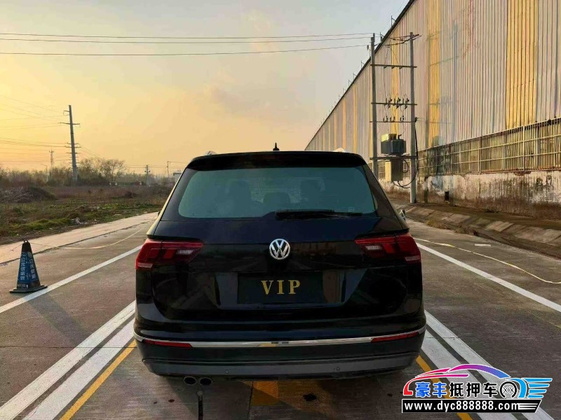 20年大众途观轿车抵押车出售