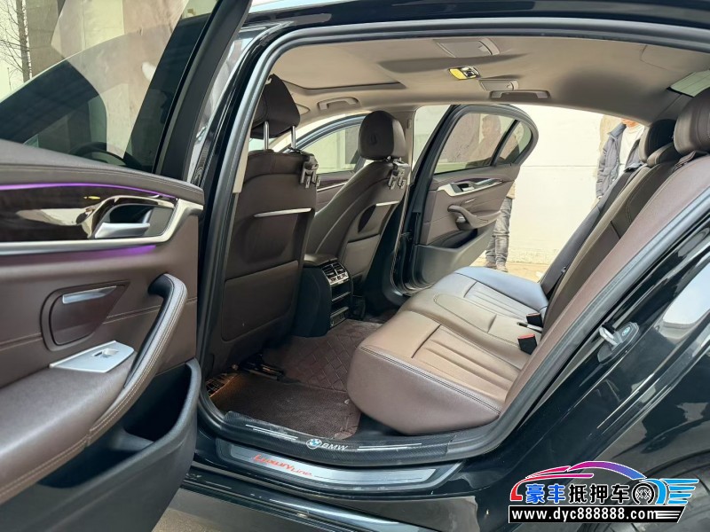 20年宝马5系轿车抵押车出售