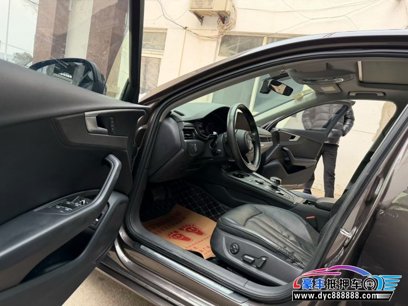 17年奥迪A4L轿车抵押车出售