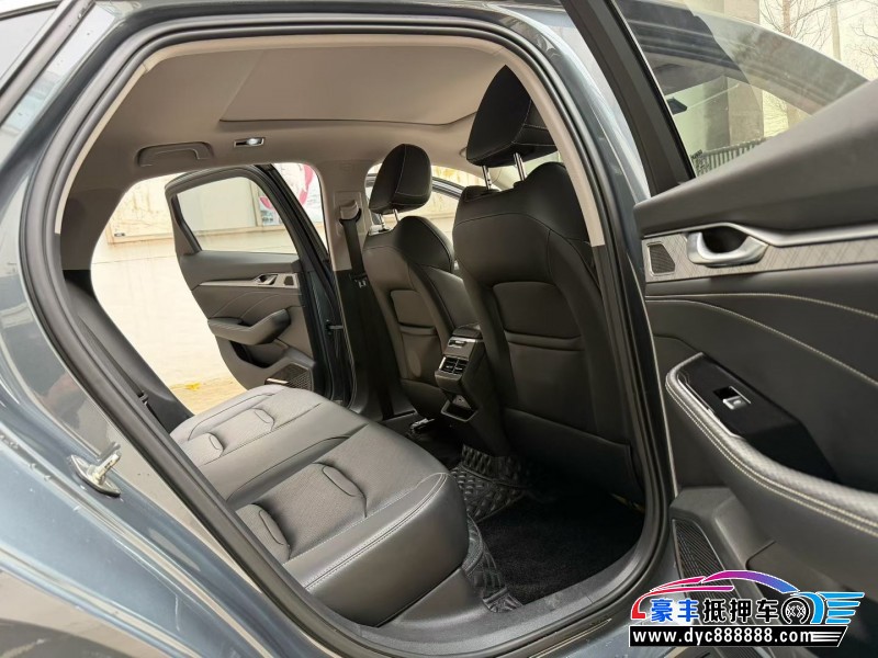 22年吉利星瑞轿车抵押车出售