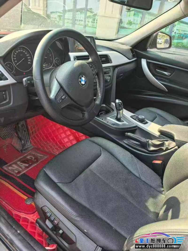 15年宝马3系轿车抵押车出售