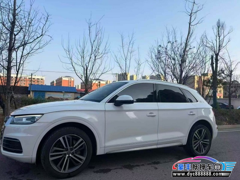 20年奥迪Q5轿车抵押车出售