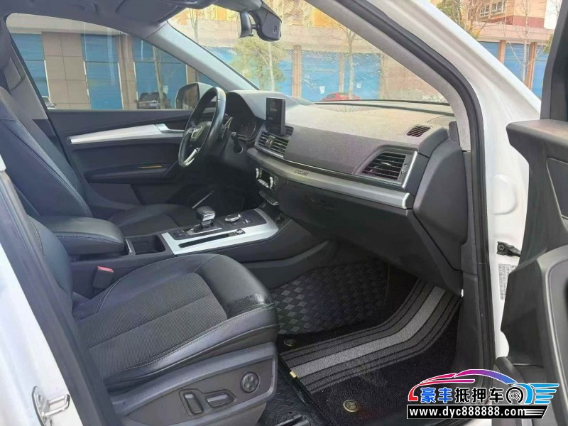 20年奥迪Q5轿车抵押车出售