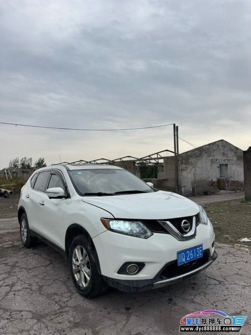 15年日产奇骏轿车抵押车出售